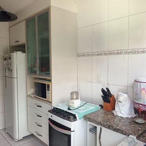 Casa à venda com 141m², 2 quartos e 2 vagas
