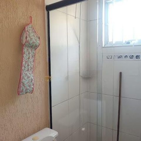 Casa à venda com 141m², 2 quartos e 2 vagas