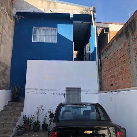 Casa à venda com 75m², 2 quartos e 3 vagas
