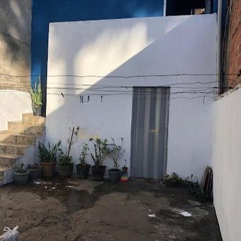 Casa à venda com 75m², 2 quartos e 3 vagas