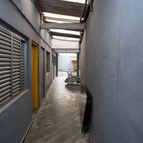 Casa à venda com 250m², 5 quartos e 1 vagaCorredor Casa 2