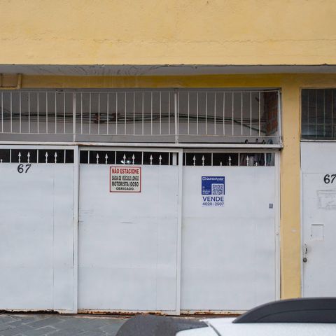 Casa à venda com 250m², 5 quartos e 1 vagaFachada