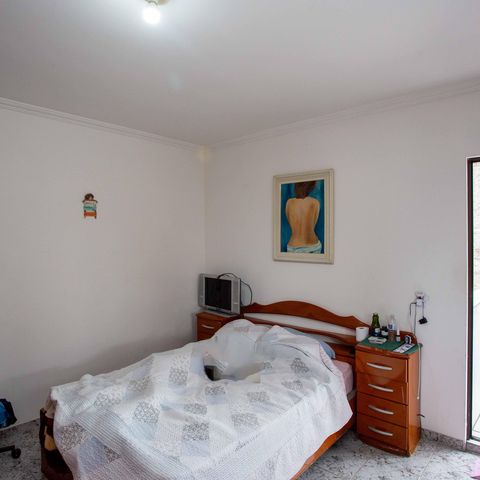 Casa à venda com 250m², 5 quartos e 1 vagaQuarto 2 Casa 1