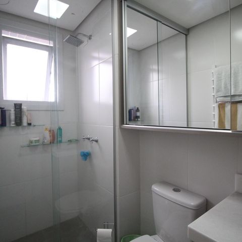 Apartamento à venda com 141m², 3 quartos e 2 vagasBanheiro da Suíte 1