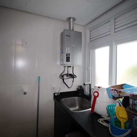 Apartamento à venda com 141m², 3 quartos e 2 vagasÁrea de Serviço