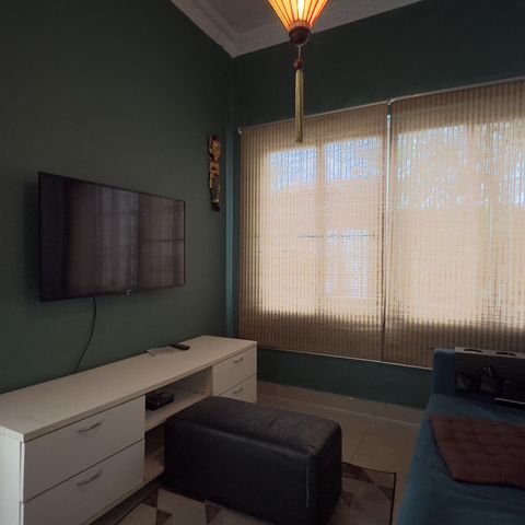 Casa à venda com 200m², 3 quartos e 2 vagasSala de TV