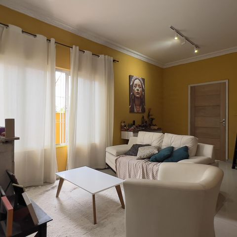 Casa à venda com 200m², 3 quartos e 2 vagasSala de Estar