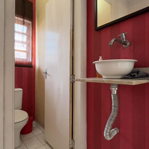 Casa à venda com 200m², 3 quartos e 2 vagasLavabo