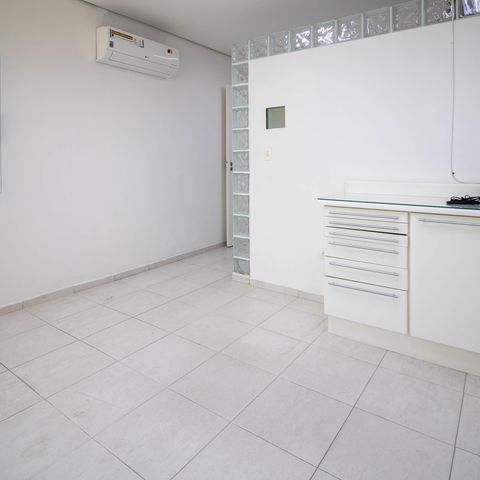 Casa à venda com 30m², 1 quarto e 1 vaga Casa à venda com 30m², 1 quarto e 1 vagaSala 1