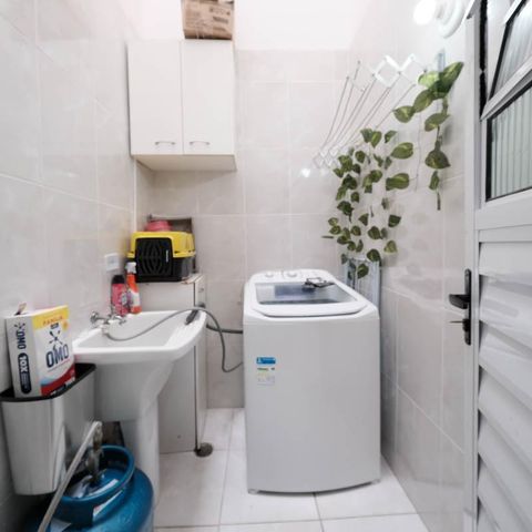 Casa de condomínio à venda com 71m², 2 quartos e 2 vagasSala/Cozinha