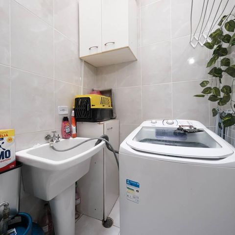 Casa de condomínio à venda com 71m², 2 quartos e 2 vagasSala/Cozinha