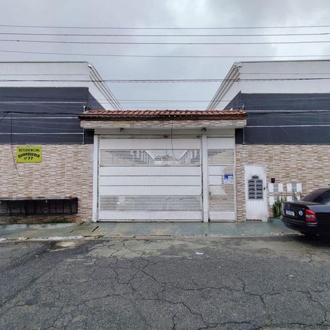 Casa de condomínio à venda com 71m², 2 quartos e 2 vagasFachada