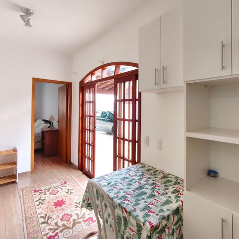 Casa para alugar com 190m², 5 quartos e 4 vagas Casa para alugar com 190m², 5 quartos e 4 vagasCasa 2 - Sala