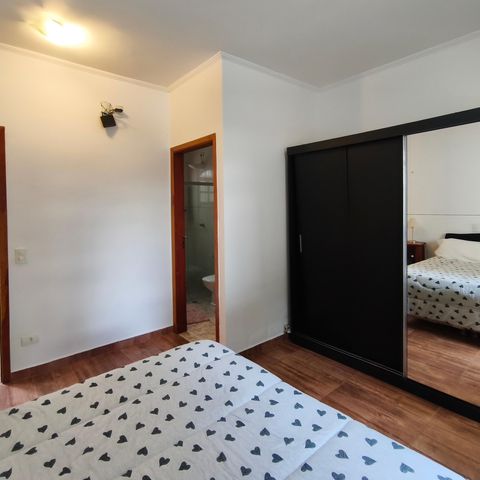 Casa para alugar com 190m², 5 quartos e 4 vagas Casa para alugar com 190m², 5 quartos e 4 vagasCasa 2 - Quarto