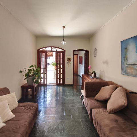 Casa para alugar com 190m², 5 quartos e 4 vagas Casa para alugar com 190m², 5 quartos e 4 vagasSala de Estar