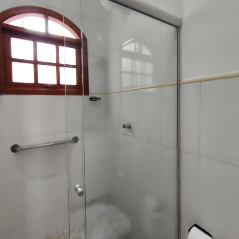 Casa para alugar com 190m², 5 quartos e 4 vagas Casa para alugar com 190m², 5 quartos e 4 vagasCasa 2 - Banheiro