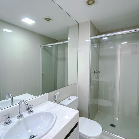 Studio à venda com 53m², 1 quarto e 1 vaga Studio à venda com 53m², 1 quarto e 1 vagaBanheiro