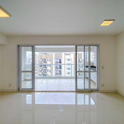 Studio à venda com 53m², 1 quarto e 1 vaga Studio à venda com 53m², 1 quarto e 1 vagaStudio
