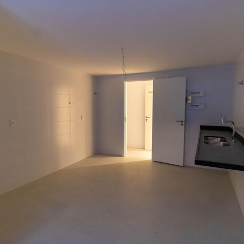Apartamento para alugar com 147m², 3 quartos e 2 vagas Apartamento para alugar com 147m², 3 quartos e 2 vagasCozinha e Área de Serviço