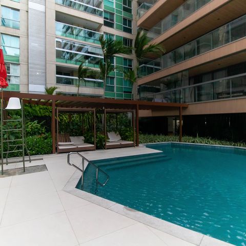 Apartamento para alugar com 147m², 3 quartos e 2 vagas Apartamento para alugar com 147m², 3 quartos e 2 vagasÁrea comum