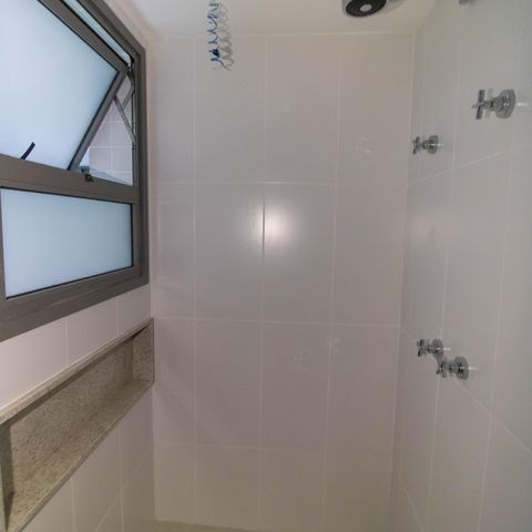 Apartamento para alugar com 147m², 3 quartos e 2 vagas Apartamento para alugar com 147m², 3 quartos e 2 vagasBanheiro da Suíte 2
