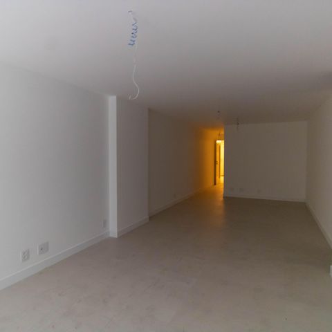 Apartamento para alugar com 147m², 3 quartos e 2 vagas Apartamento para alugar com 147m², 3 quartos e 2 vagasSala