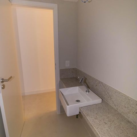 Apartamento para alugar com 147m², 3 quartos e 2 vagas Apartamento para alugar com 147m², 3 quartos e 2 vagasLavabo