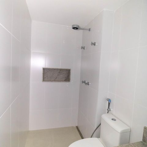 Apartamento para alugar com 147m², 3 quartos e 2 vagas Apartamento para alugar com 147m², 3 quartos e 2 vagasBanheiro da Suíte 1