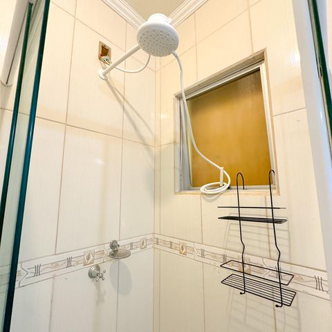 Casa para alugar com 167m², 4 quartos e 6 vagasBanheiro 2