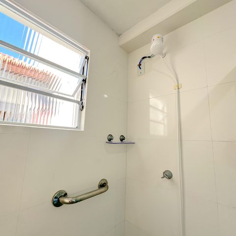 Casa para alugar com 167m², 4 quartos e 6 vagasBanheiro 3