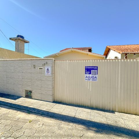 Casa para alugar com 167m², 4 quartos e 6 vagasPlaquinha