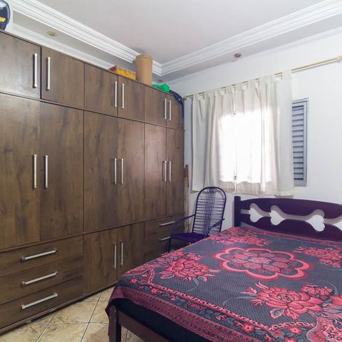 Casa à venda com 80m², 2 quartos e 2 vagas Casa à venda com 80m², 2 quartos e 2 vagasSúite