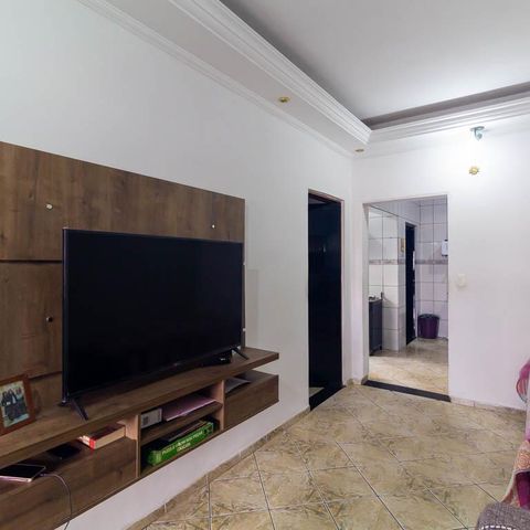 Casa à venda com 80m², 2 quartos e 2 vagas Casa à venda com 80m², 2 quartos e 2 vagasSala