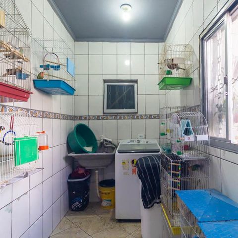 Casa à venda com 80m², 2 quartos e 2 vagas Casa à venda com 80m², 2 quartos e 2 vagasÁrea de Serviço