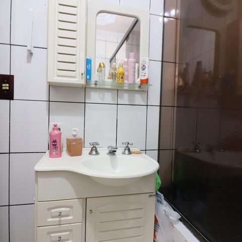 Casa à venda com 160m², 3 quartos e 2 vagasBanheiro Social