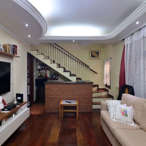 Casa à venda com 160m², 3 quartos e 2 vagasSala 