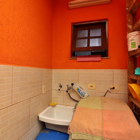 Casa à venda com 160m², 3 quartos e 2 vagasÁrea de Serviço