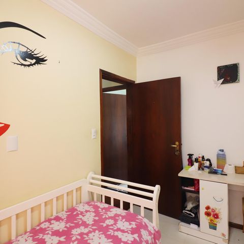Casa à venda com 160m², 3 quartos e 2 vagasQuarto 2