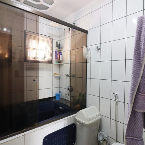 Casa à venda com 160m², 3 quartos e 2 vagasBanheiro Social