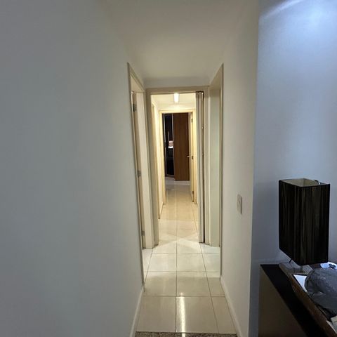 Apartamento à venda com 98m², 4 quartos e 2 vagasCorredor