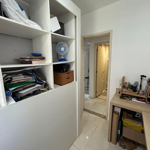 Apartamento à venda com 98m², 4 quartos e 2 vagasEscritório