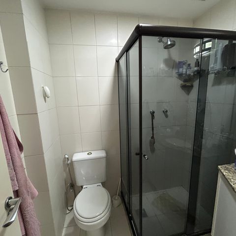 Apartamento à venda com 98m², 4 quartos e 2 vagasBanheiro da Suíte