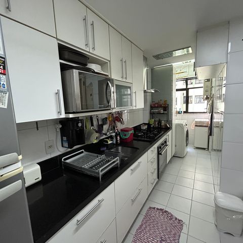 Apartamento à venda com 98m², 4 quartos e 2 vagasCozinha