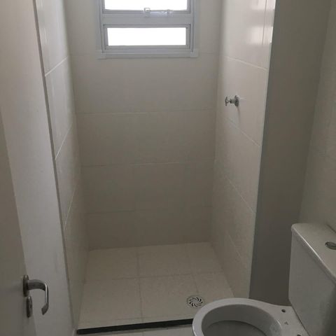 Studio para alugar com 25m², 1 quarto e sem vaga Studio para alugar com 25m², 1 quarto e sem vagaBanheiro