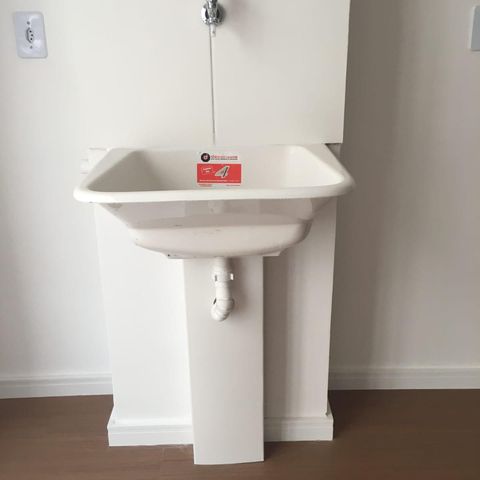 Studio para alugar com 25m², 1 quarto e sem vaga Studio para alugar com 25m², 1 quarto e sem vagaÁrea de serviço