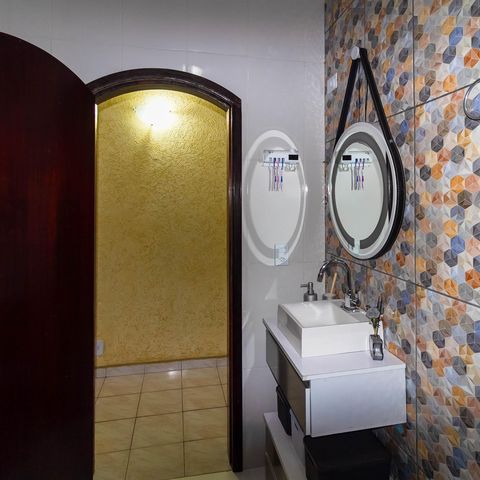 Casa para alugar com 180m², 4 quartos e 2 vagasBanheiro 2