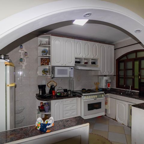 Casa para alugar com 180m², 4 quartos e 2 vagasCozinha