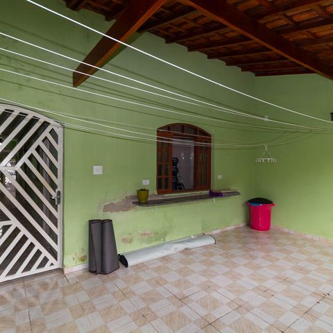 Casa para alugar com 180m², 4 quartos e 2 vagasQuintal
