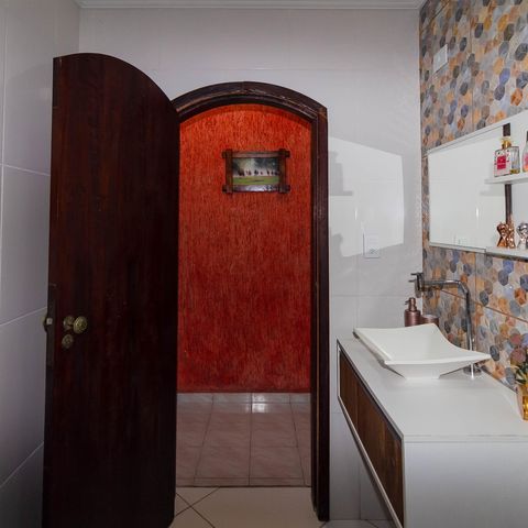 Casa para alugar com 180m², 4 quartos e 2 vagasBanheiro 1