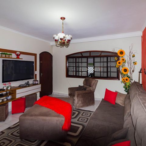 Casa para alugar com 180m², 4 quartos e 2 vagasSala